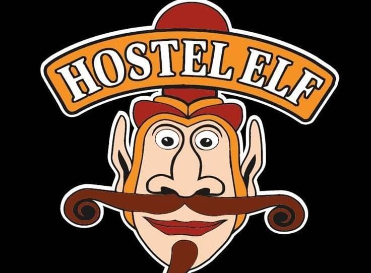 (c) Hostelelf.com
